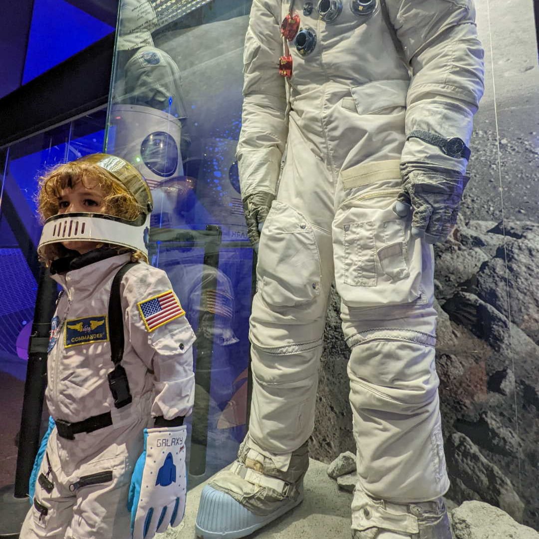 Galaxy Freezy Freakies with an astronaut with much worse gloves but great moon boots