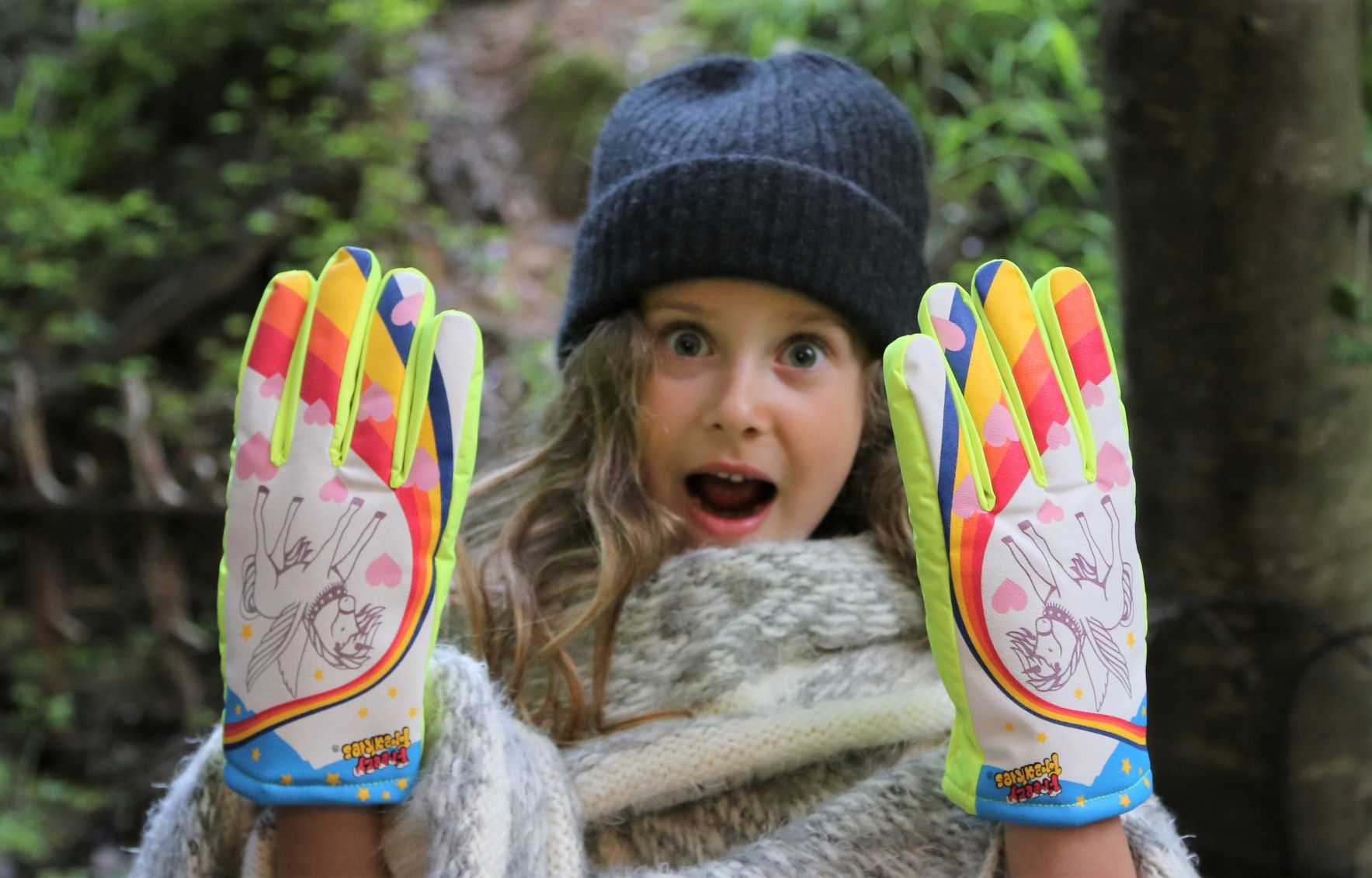 Unicorn Freezy Freakies gloves are wow-worthy